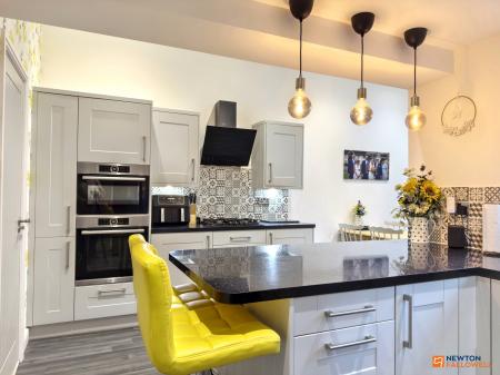 3 bedroom Detached house for sale in Hermitage Road, Whitwick, LE67