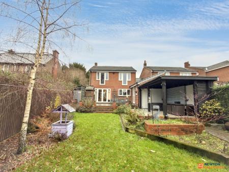 3 bedroom Detached house for sale in Hermitage Road, Whitwick, LE67