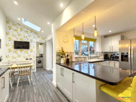3 bedroom Detached house for sale in Hermitage Road, Whitwick, LE67