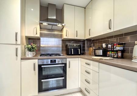 3 bedroom Semi-detached house for sale in Blackham Road, Hugglescote, LE67