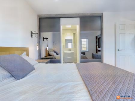 4 bedroom Detached house for sale in Long Lane, Coalville, LE67