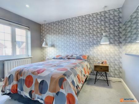 4 bedroom Detached house for sale in Long Lane, Coalville, LE67