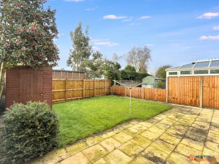 4 bedroom Detached house for sale in Cavendish Crescent, Hugglescote, LE67