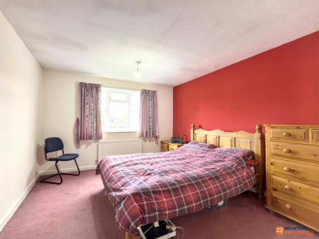 4 bedroom Detached house for sale in Cavendish Crescent, Hugglescote, LE67