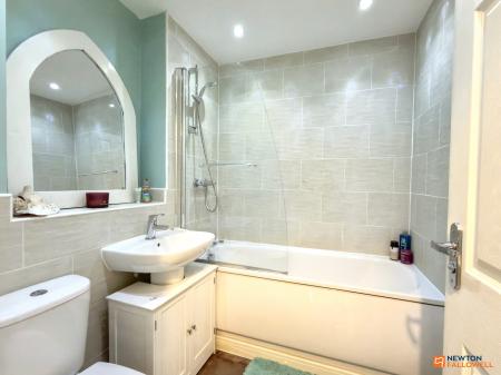 4 bedroom Detached house for sale in Mill Hill Wood Way, Ibstock, LE67