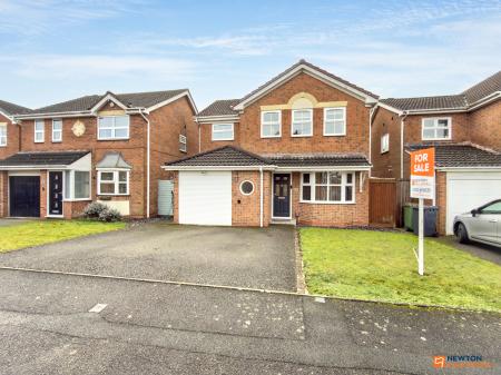 4 bedroom Detached house for sale in Snipe Close, Hugglescote, LE67