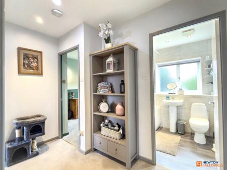 4 bedroom Detached house for sale in Snipe Close, Hugglescote, LE67