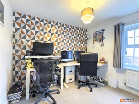 4 bedroom Detached house for sale in Baker Grove, Ibstock, LE67