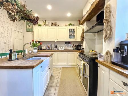 3 bedroom Detached house for sale in Silver Street, Whitwick, LE67