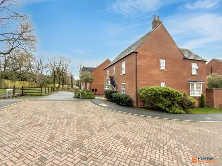 4 bedroom Detached house for sale in Cowslip Lane, Coalville, LE67