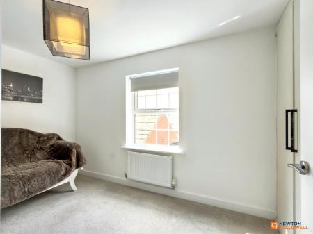 4 bedroom Detached house for sale in Cowslip Lane, Coalville, LE67