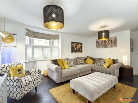 4 bedroom Detached house for sale in Cowslip Lane, Coalville, LE67