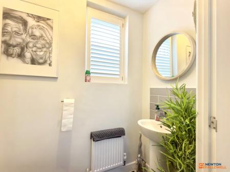 4 bedroom Detached house for sale in Cowslip Lane, Coalville, LE67