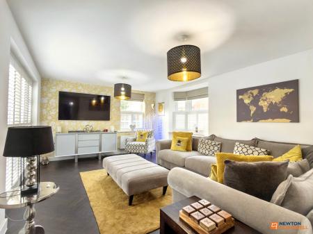 4 bedroom Detached house for sale in Cowslip Lane, Coalville, LE67