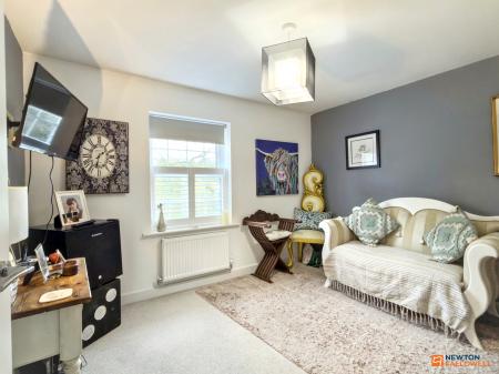 4 bedroom Detached house for sale in Cowslip Lane, Coalville, LE67