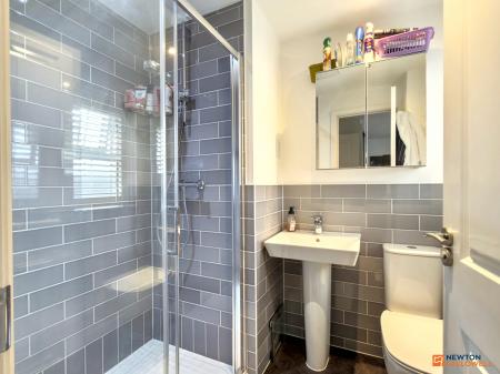 4 bedroom Detached house for sale in Cowslip Lane, Coalville, LE67