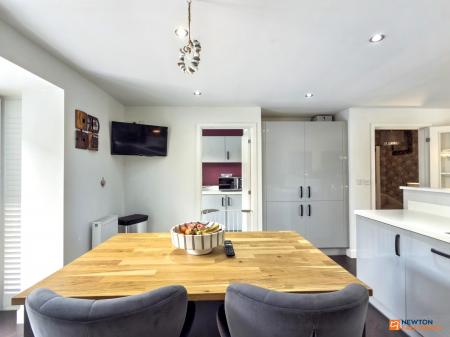 4 bedroom Detached house for sale in Cowslip Lane, Coalville, LE67