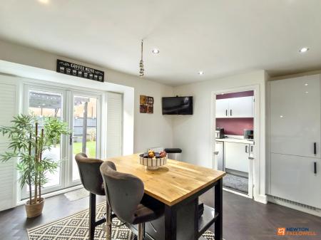 4 bedroom Detached house for sale in Cowslip Lane, Coalville, LE67