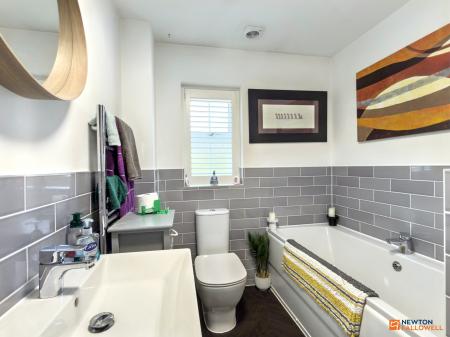 4 bedroom Detached house for sale in Cowslip Lane, Coalville, LE67