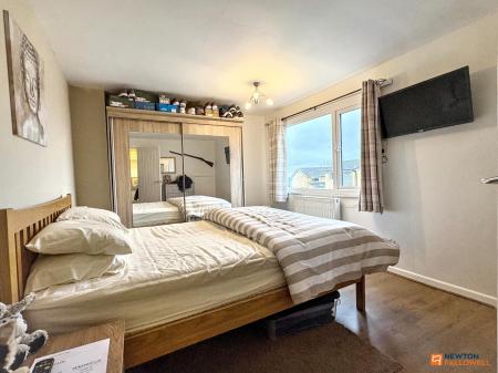 3 bedroom Semi-detached house for sale in Claremont Drive, Ravenstone, LE67