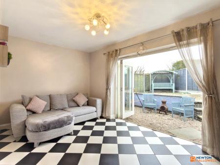 2 bedroom Semi-detached house for sale in Manor Road, Donington le Heath, LE67