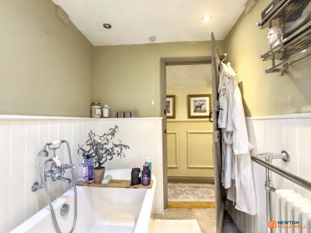 3 bedroom Semi-detached house for sale in Castle Street, Whitwick, LE67