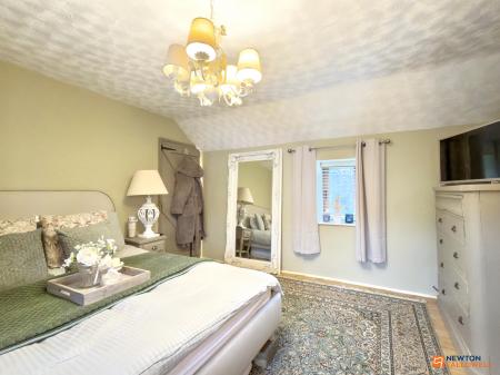 3 bedroom Semi-detached house for sale in Castle Street, Whitwick, LE67