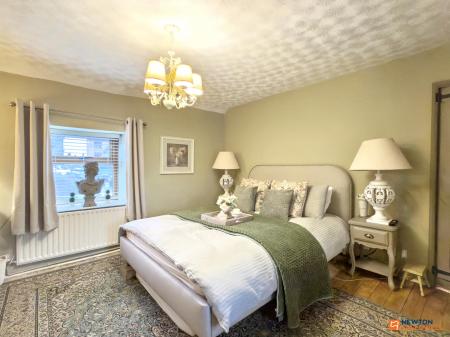 3 bedroom Semi-detached house for sale in Castle Street, Whitwick, LE67