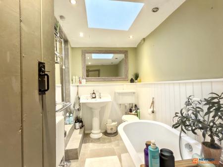 3 bedroom Semi-detached house for sale in Castle Street, Whitwick, LE67