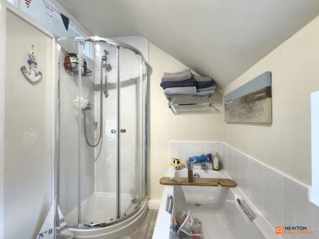 3 bedroom Semi-detached house for sale in Cademan Street, Whitwick, LE67