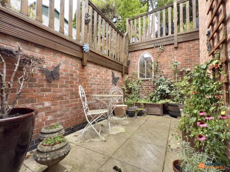 3 bedroom Semi-detached house for sale in Cademan Street, Whitwick, LE67