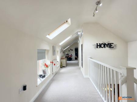 3 bedroom Semi-detached house for sale in Cademan Street, Whitwick, LE67