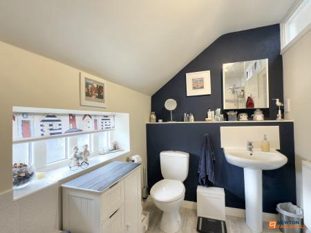 3 bedroom Semi-detached house for sale in Cademan Street, Whitwick, LE67