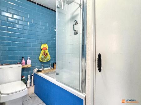 2 bedroom Terraced House for sale in Main Street, Thringstone, LE67