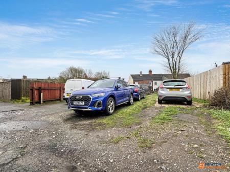 2 bedroom Terraced House for sale in Main Street, Thringstone, LE67