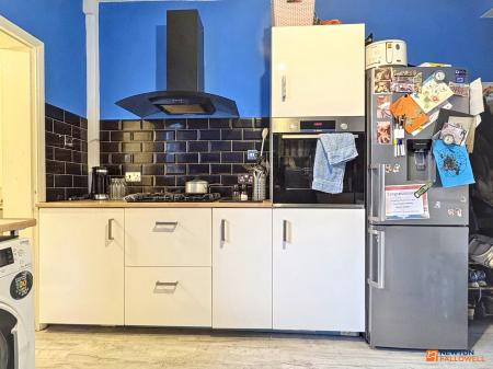 2 bedroom Terraced House for sale in Main Street, Thringstone, LE67