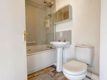 1 bedroom Flat for sale in The Old Nurseries, Ravenstone, LE67