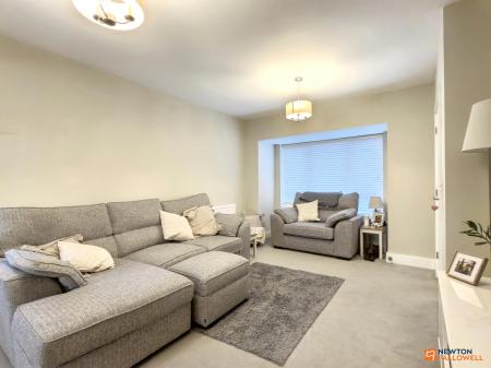 3 bedroom Semi-detached house for sale in Appletree Close, Coalville, LE67