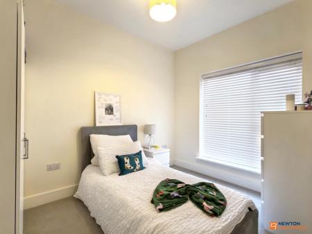 3 bedroom Semi-detached house for sale in Appletree Close, Coalville, LE67