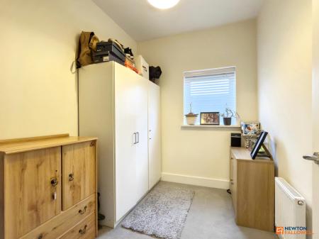 3 bedroom Semi-detached house for sale in Appletree Close, Coalville, LE67