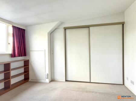 4 bedroom Detached house for sale in Meadow Lane, Coalville, LE67