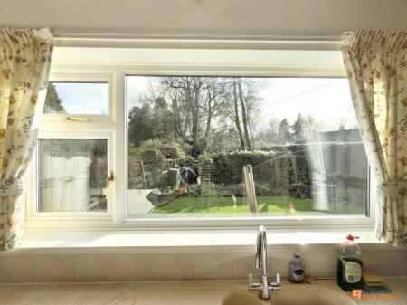 4 bedroom Detached house for sale in Meadow Lane, Coalville, LE67