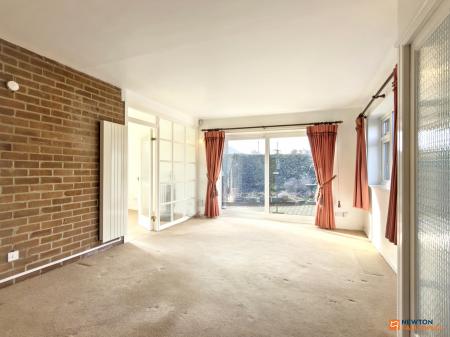 4 bedroom Detached house for sale in Meadow Lane, Coalville, LE67