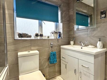 3 bedroom Semi-detached house for sale in Chichester Close, Ellistown, LE67