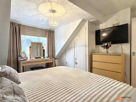 3 bedroom Semi-detached house for sale in Chichester Close, Ellistown, LE67