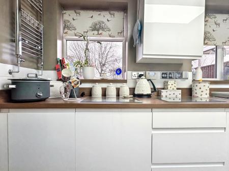 3 bedroom Semi-detached house for sale in Chichester Close, Ellistown, LE67