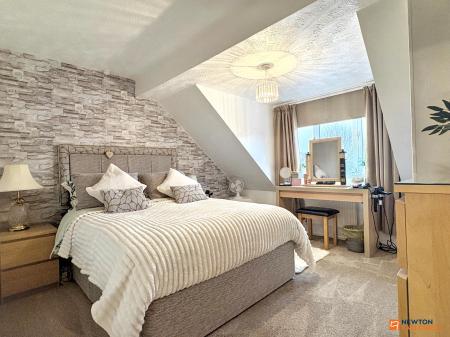 3 bedroom Semi-detached house for sale in Chichester Close, Ellistown, LE67