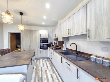 4 bedroom Detached house for sale in Three Waters View, Whitwick, LE67