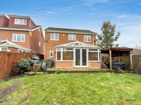 4 bedroom Detached house for sale in Hextall Drive, Ibstock, LE67