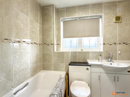 4 bedroom Detached house for sale in Hextall Drive, Ibstock, LE67